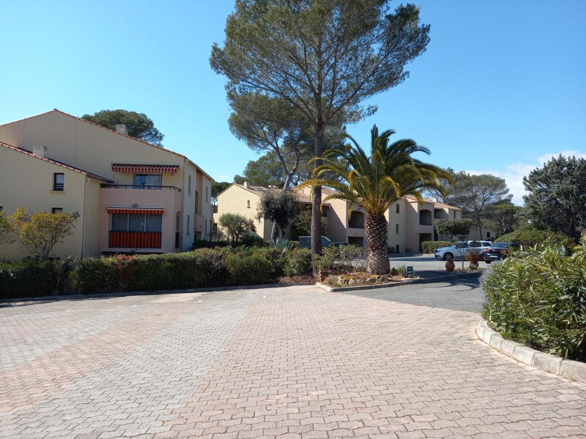Les Hauts Du Golf Rez De Jardin Piscine Tennis Saint-Raphael  Bagian luar foto