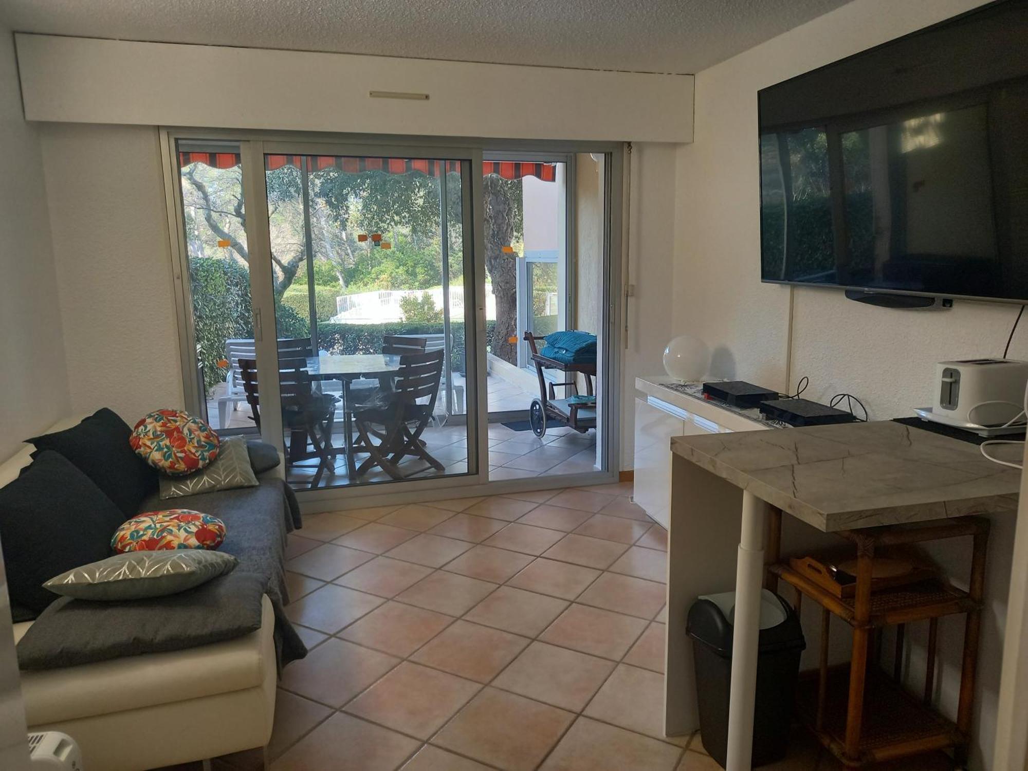 Les Hauts Du Golf Rez De Jardin Piscine Tennis Saint-Raphael  Bagian luar foto